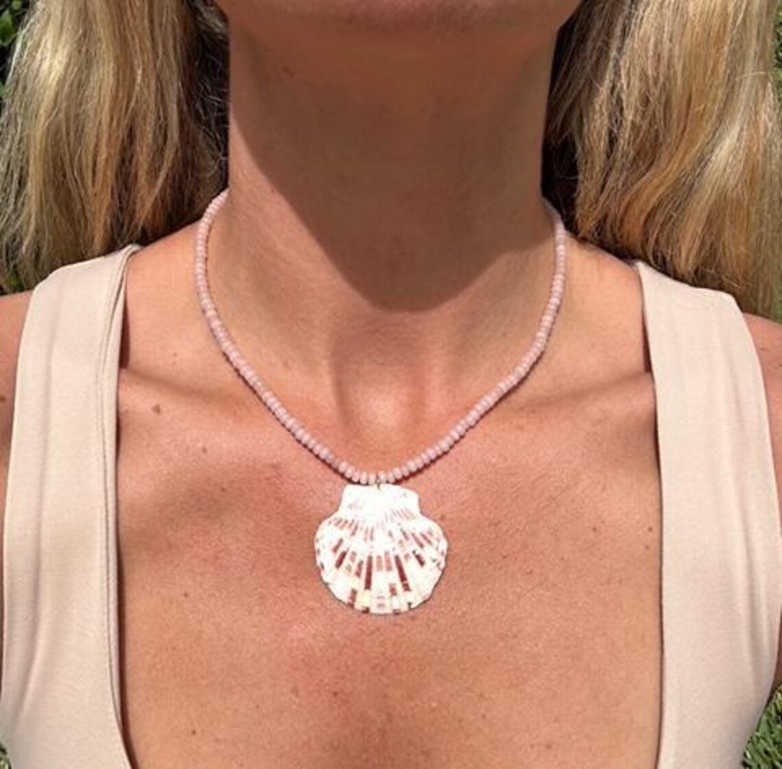 Pink and White Scallop Shell With Pink Opal Beads - Etsy