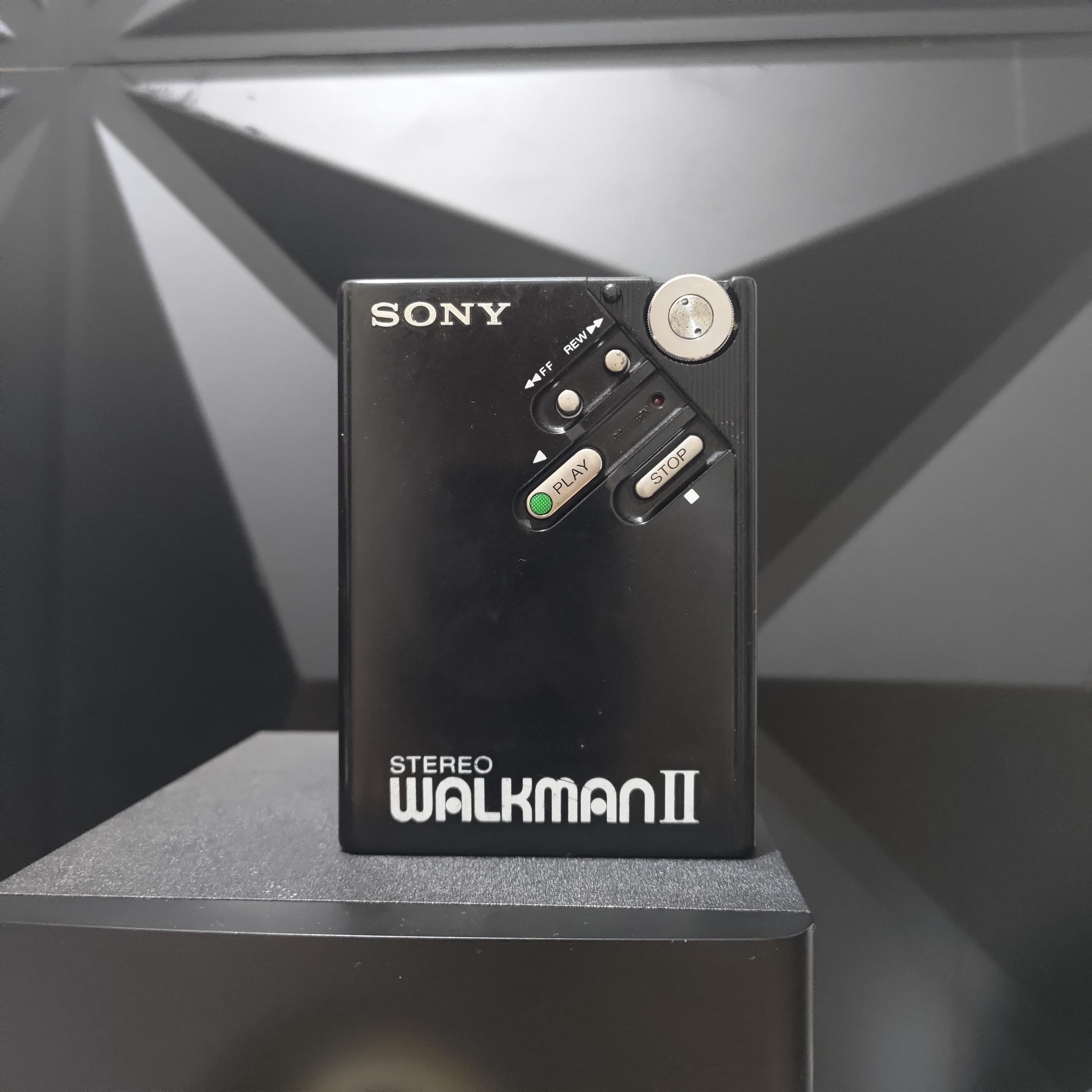 カセットテーププレーヤー：ソニー ウォークマン WM-2 ブラック
