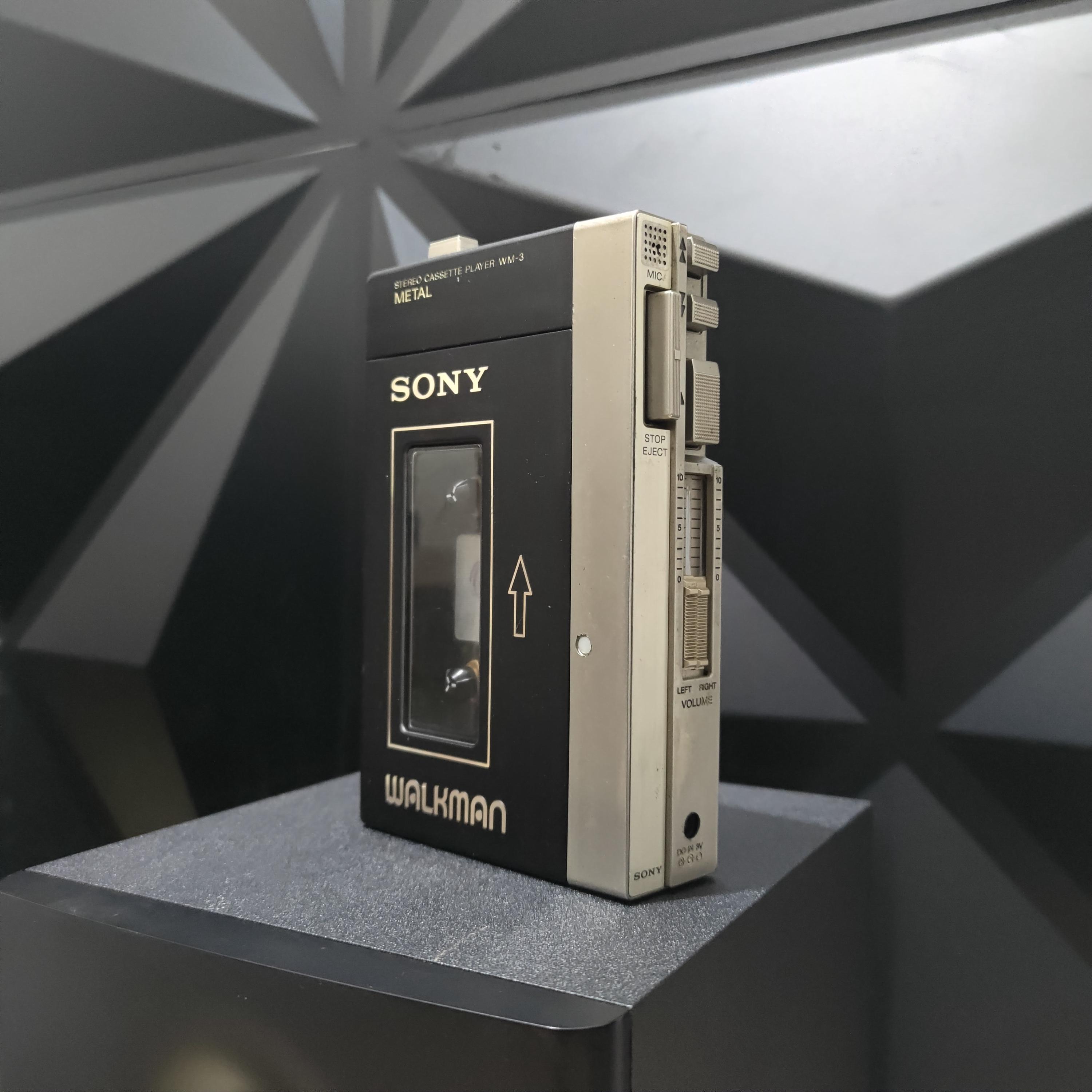 Cassette Tape Player: Sony Walkman WM-3 (3) - Etsy