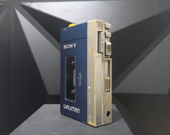 カセットテーププレーヤー：ソニー ウォークマン TPS-L2 ガーディアン