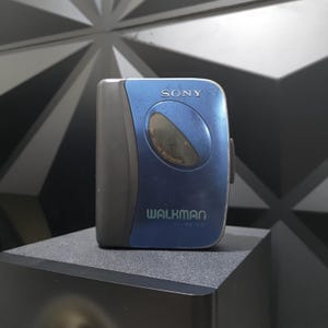 Cassette Tape Player: Sony Walkman WM-EX150 Blue Version