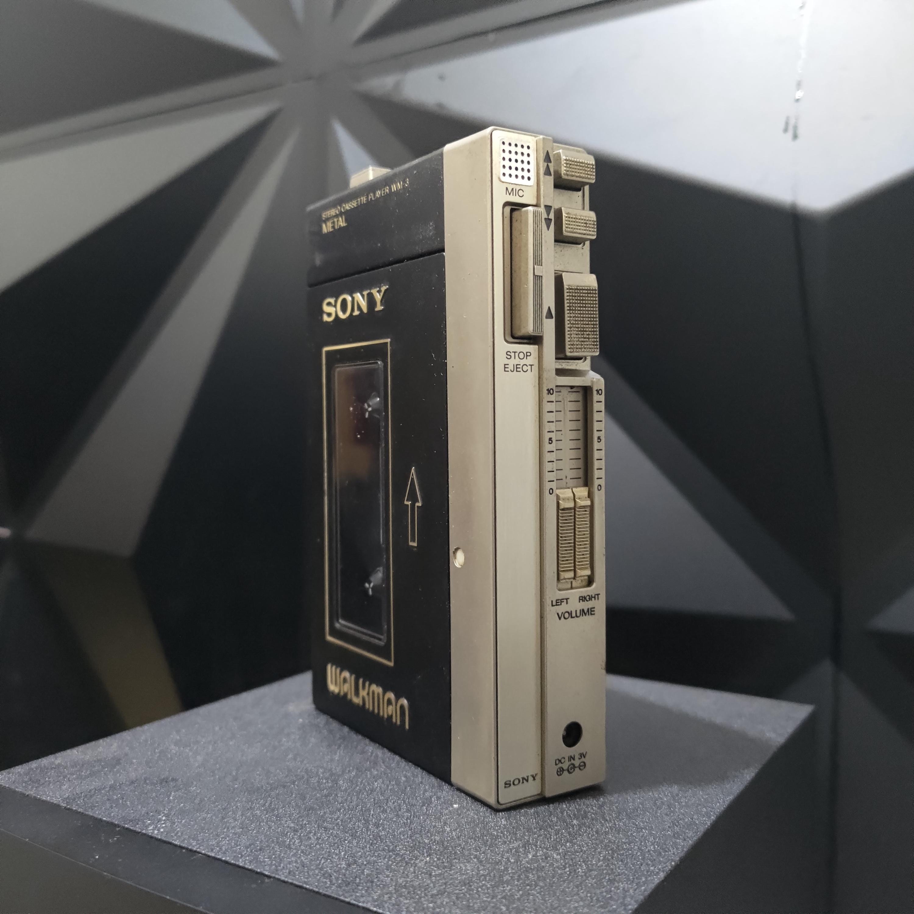 完動品! 美品! SONY WM-3 WALKMAN カセットテープウォークマン Yahoo!オークション -「sony wm-3」の落札相場・落札価格