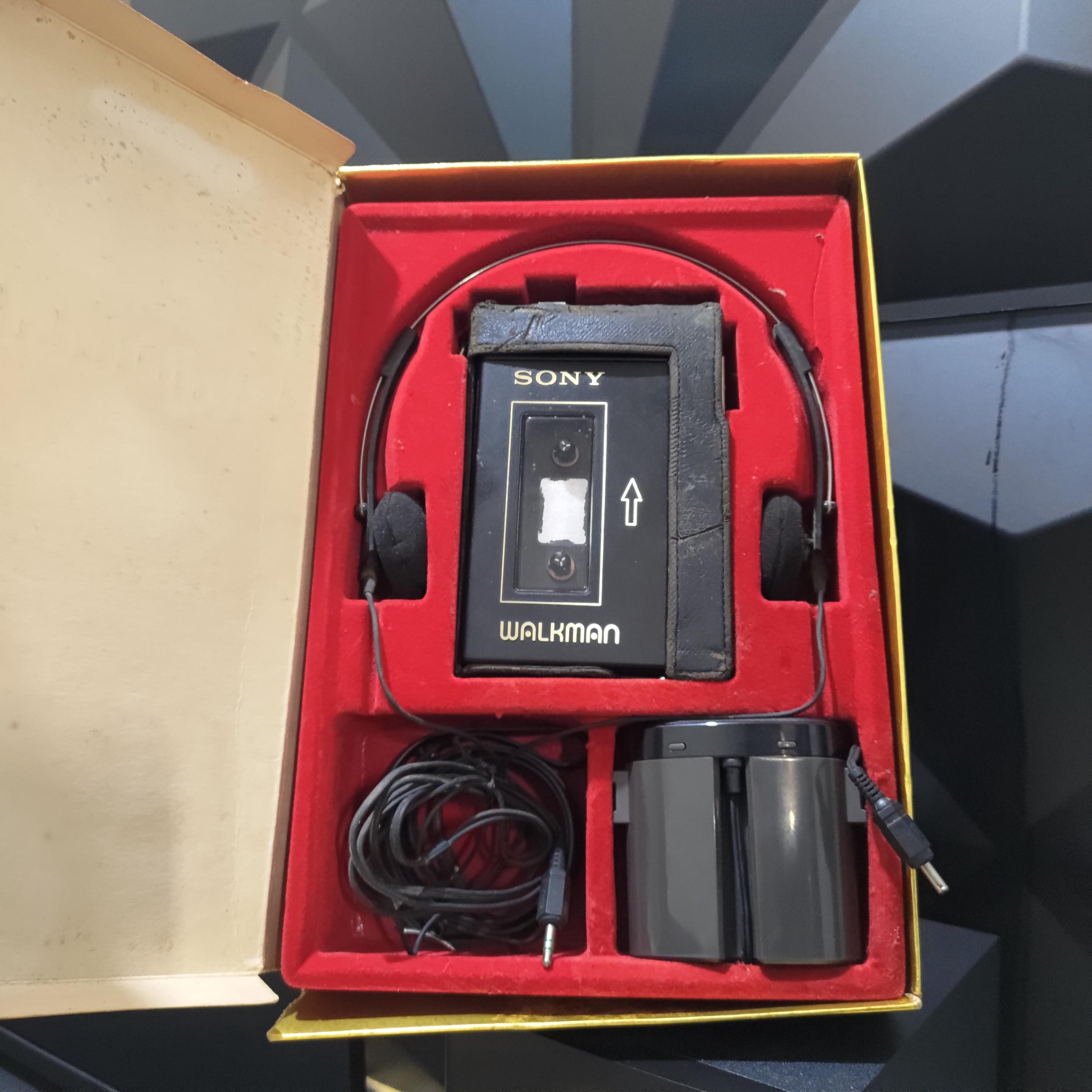 完動品! 美品! SONY WM-3 WALKMAN カセットテープウォークマン Sony WM-3 ▷ Walkman.land