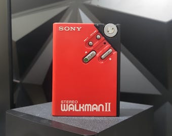 【動作整備品】 WM-2 ソニー カセットテーププレーヤー ウォークマン RED カセットテーププレーヤー：ソニー ウォークマン WM-2 レッド