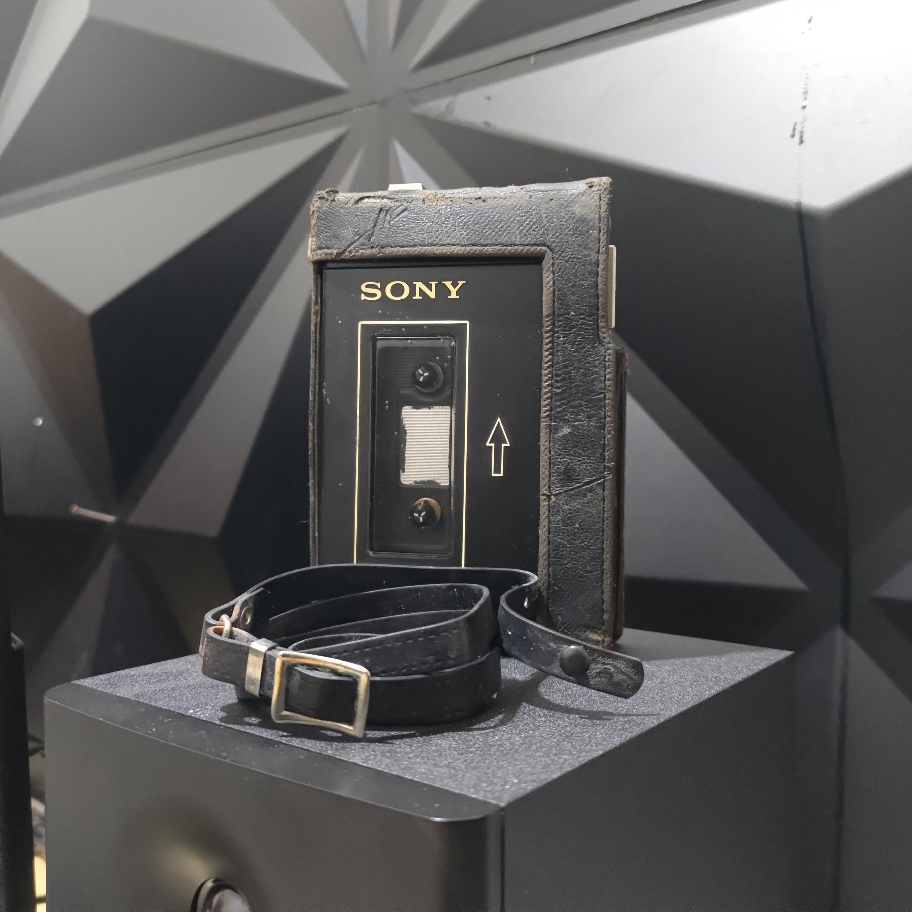 カセットテーププレーヤー：ソニー ウォークマン WM-3 (4) - Etsy 日本