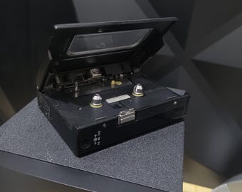 カセットテーププレーヤー：ソニー ウォークマン WM-2 ブラック