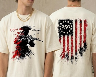 Camiseta Comfort Colors® de la celebración del 250 aniversario de EE. UU., camiseta Modern Patriot 1776-2026, top con la bandera estadounidense, soldado revolucionario táctico