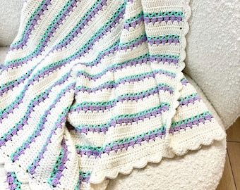 Handmade Crochet Baby Blanket: Tulip Ruffle Throw (40x40")