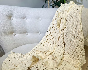 Handmade Crochet Baby Blanket: Ruffled Wool Cotton Throw (36")