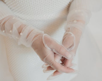 GLOVES // tulle with floral beading // spring capsule