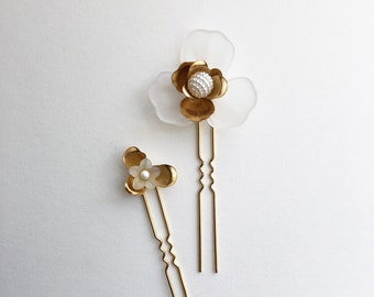 Laurel: floral hair pins / resin / gold detailing / pearl accents