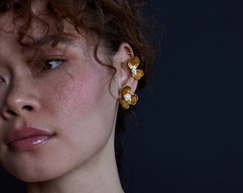 Luca // floral ear cuff // grassetto collection