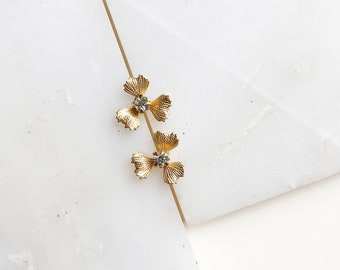 Dogwood floral stud earring / wedding earring / gold or silver (Harlee)