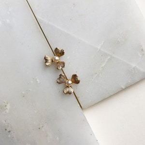 Dogwood floral stud earring / wedding earring / gold or silver Harlee image 2