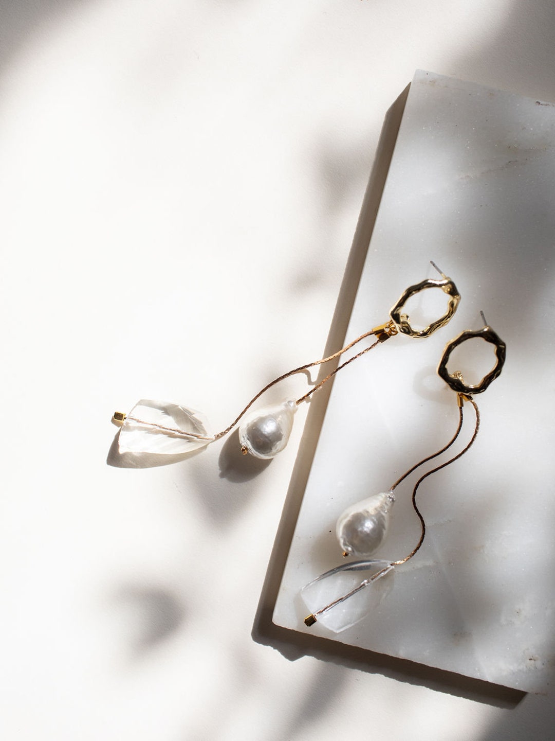 Pearl and Glass Asymmetric Earrings / Bride / Gold or Silver aspen - Etsy