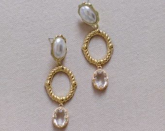 Luciana // statement earring // pearl and crystal earrings