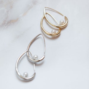 JORDYN earrings / pearl hoop earring / minimalist bridal earrings / Ships in 2 DAYS image 1