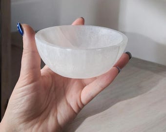Selenite Round Bowl Alter Cleansing Meditation Healing Charging Crystals Tumbles Jewellery Storage Crystal Decoration Gift