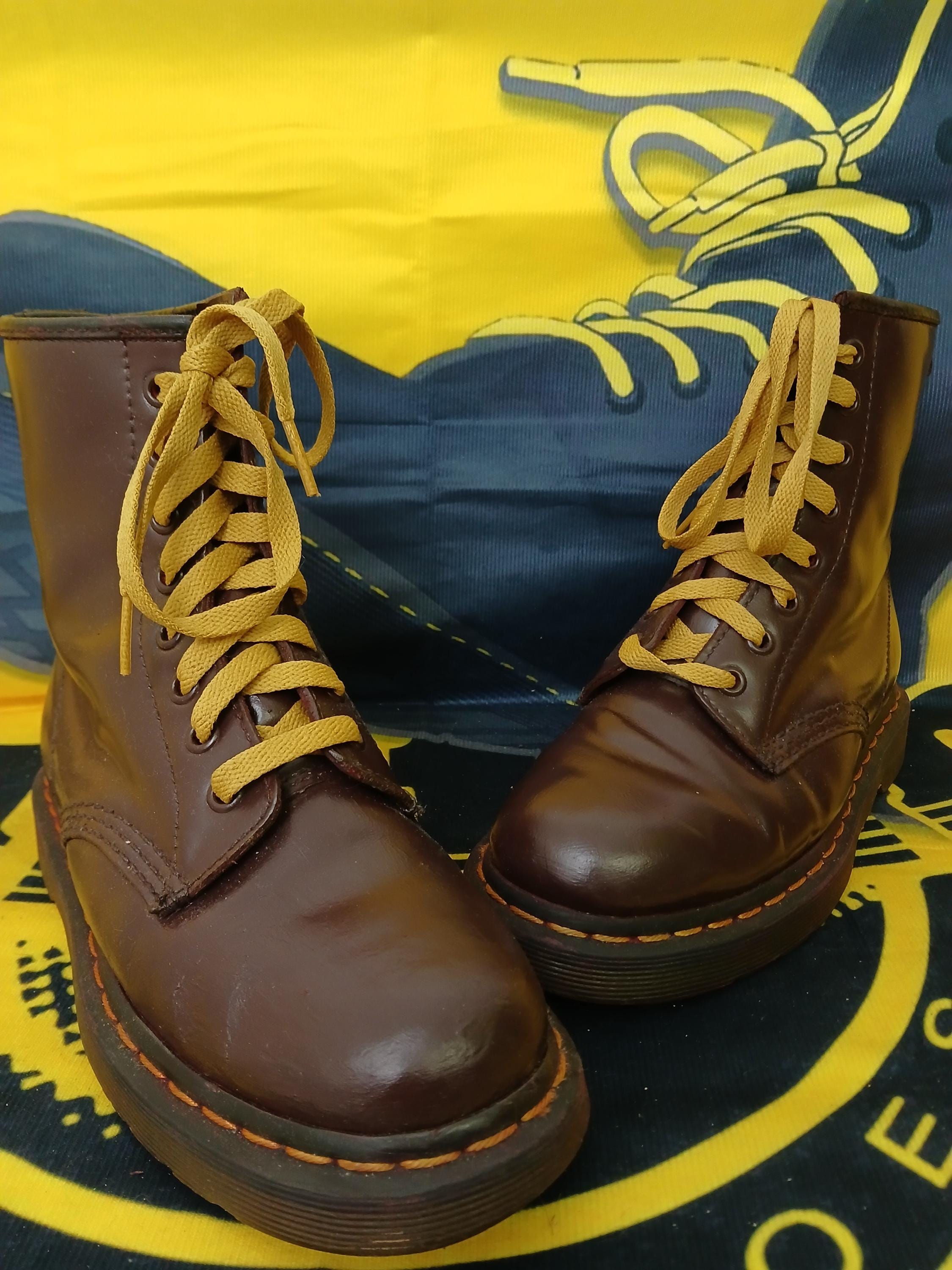 カスタム Dr Martens 1460 – ハンドペイントブーツ |ユニークなパンク 