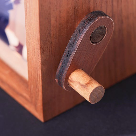 Personalized Photo Flipbook Animation Box, Custom wooden Photo Book ,Custom Crank Photobox Picture Box ,Creative Anniversary Valentine gifts