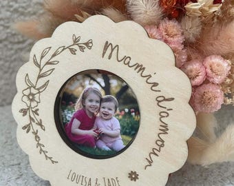 Magnet photo personnalisé mamie en bois – Cadeau fête des grands-mères – Magnet frigo avec prénoms – Bois gravé