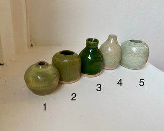 Miniature ceramic vases (Green)