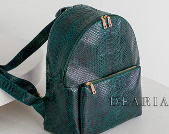 Emerald Green Snakeskin Backpack – Luxury Python Leather, Minimalist Style