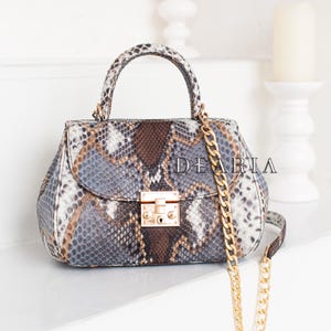 Bolso de mano con solapa de piel de serpiente para mujer, bolso con asa superior, bolso de piel exótica, bolsos de lujo, bolso elegante tipo cartera de diseñador para mujer