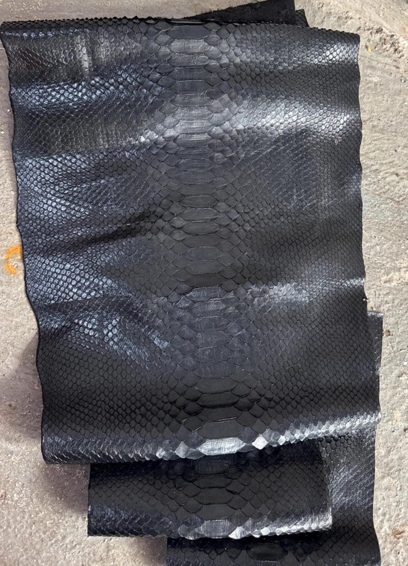Cartera de lujo multicolor de piel de pitón - Bolso de mano largo con solapa de piel de serpiente exótica para mujer imagen 18