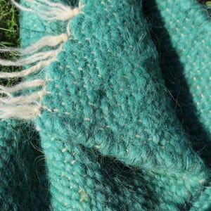 Green Wool Throw Blanket – 100% Natural Sheep Wool, Cozy Handmade Woven Blanket with Fringe, Boho Style Bed or Sofa Cover