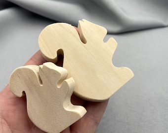 Squirrel Wooden Shape, Unfinished Cutout, Wildlife Squirrel Chipmunk, Rustic Fall Woodland Decor, Standing Figurine for Crafting Project
