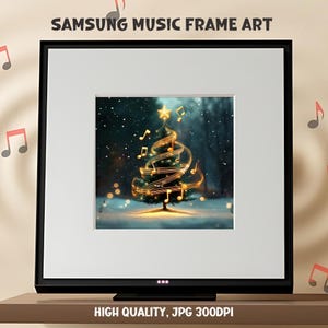 Puede incluir: Una impresión de arte digital de un árbol de Navidad decorado con notas musicales. El árbol está iluminado con luces cálidas y doradas sobre un fondo oscuro y nevado. El texto "SAMSUNG MUSIC FRAME ART" está en la parte superior de la imagen. El texto "HIGH QUALITY, JPG 300DPI" está en la parte inferior de la imagen.