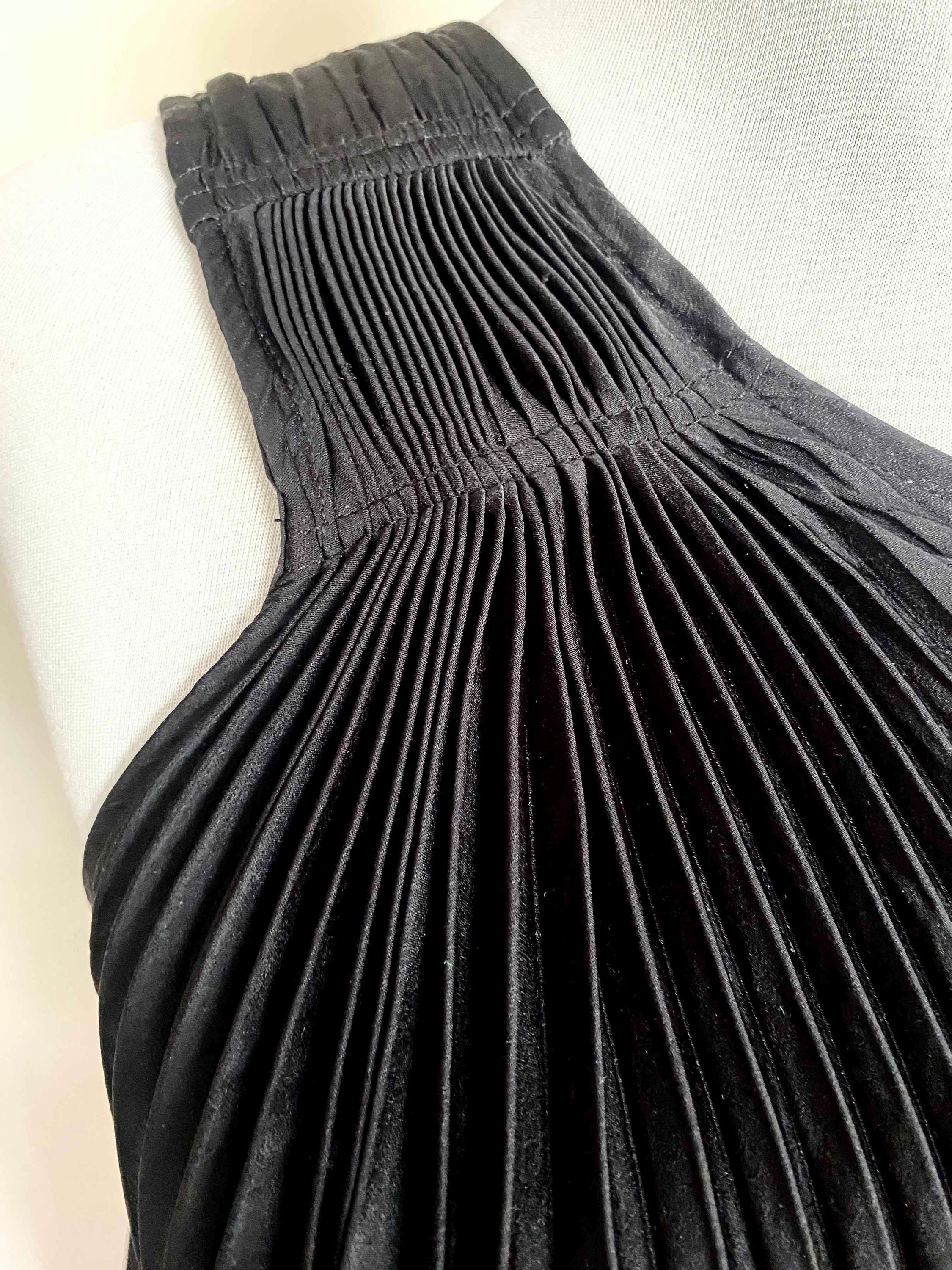 One Shoulder, Black, Minimalist, Pleated Dress by Banana Republic, Size Small - Etsy One Shoulder, Black, Minimalist, Pleated Dress by Banana Republic, Size Small - Etsy