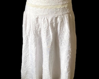 Vintage, House of Harlow, White Eyelet Lace Skirt, Size Medium