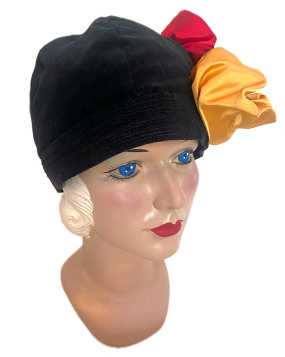 Vintage, 1990s, Deborah Stevenson Black Velvet Cloche Hat View 6