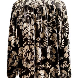 Blusa de terciopelo arrugado brillante de Anthropologie, talla mediana imagen 8