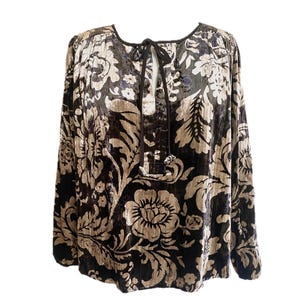 Blusa de terciopelo arrugado brillante de Anthropologie, talla mediana imagen 1