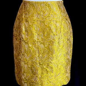 Vintage, 1950’s/1960’s, Paisley, Golden Yellow, Citron Metallic Brocade Pencil Skirt. Size Medium