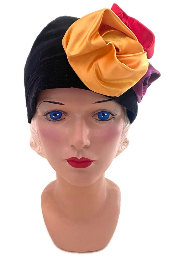 Vintage, 1990s, Deborah Stevenson Black Velvet Cloche Hat View 5