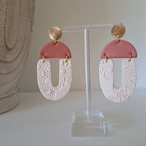Autumn- fall clay earrings terracotta earrings floral texture earrings arch earrings fall dangle earrings light weight statement earrings