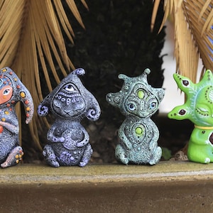 Estatua de resina de criaturas creativas y novedosas de un mundo de fantasía, estatua de resina de elfo, figura de decoración para el hogar, jardín al aire libre, extraterrestre de dibujos animados