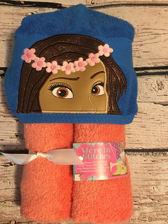 moana hooded towel