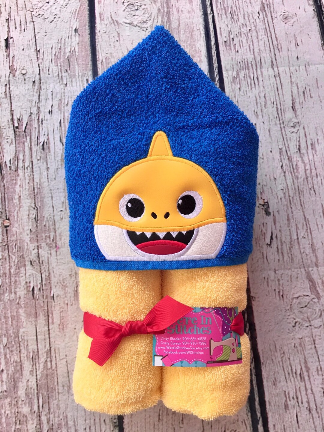 Baby Shark Hooded Towel, Shark Towel, Beach Towel, Bath Towel, Pool