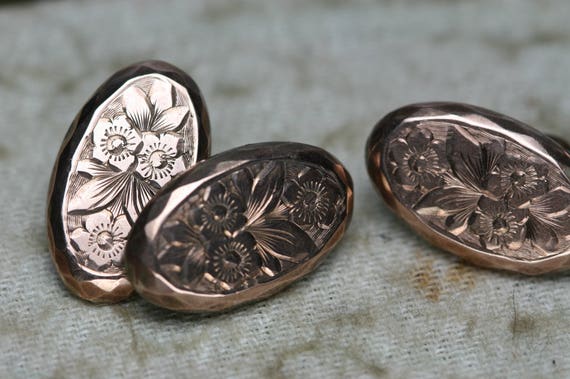 Vintage Gold Tone Cufflinks - Floral Design - image 2