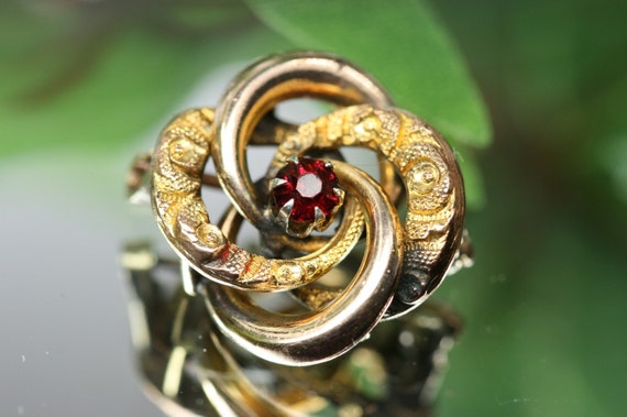 Brooch 10k gold filled Entwined Celtic Knot Brooch Gem