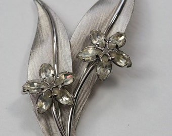 Brooch- Vintage Sterling Leaf Brooch