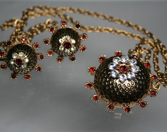 Vintage Gold Tone and Rhinestone Necklace and Earring Set - Fashion Jewelry - Unmarked