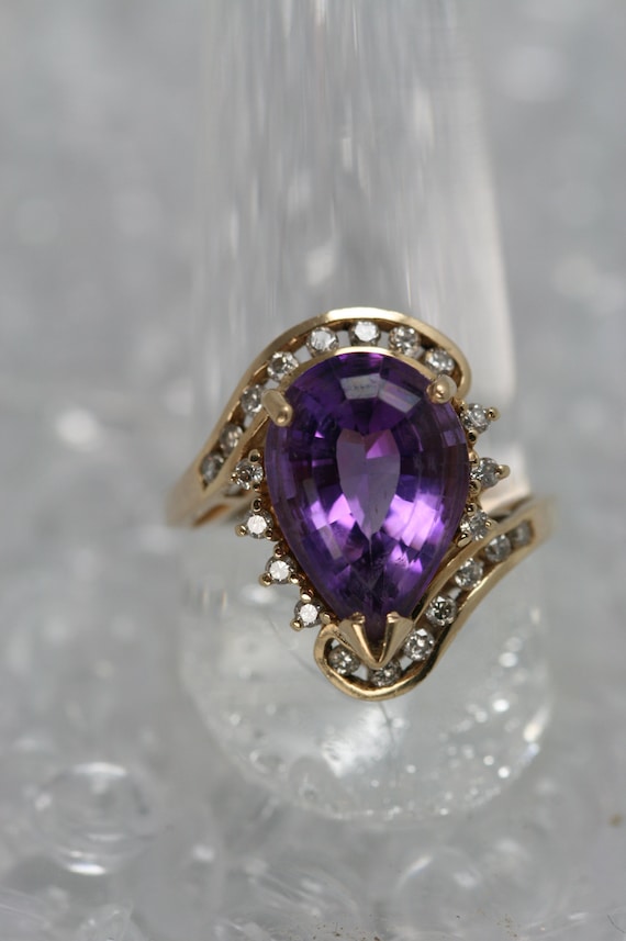 14k YG Amethyst and Diamond Ring