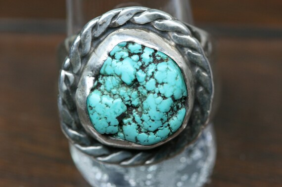 Vintage Sterling and Turquoise Ring - image 2
