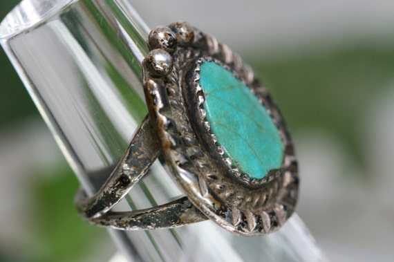 Sterling and Turquoise Ring - Vintage Southwester… - image 3